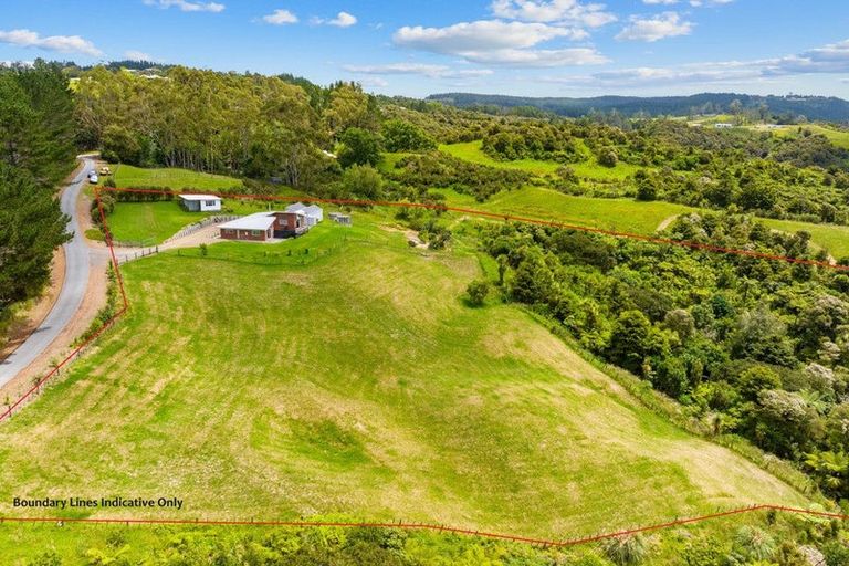 Photo of property in 11 Arcadian Lane, Waipu, 0582