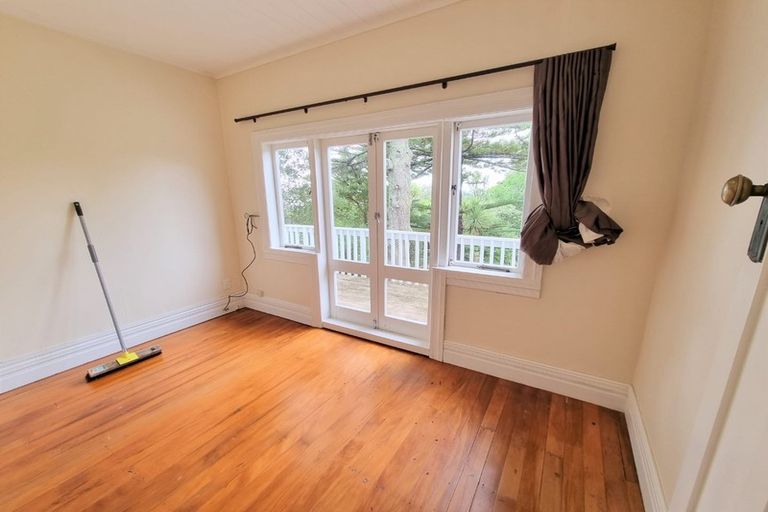 Photo of property in 17 Verbena Road, Birkdale, Auckland, 0626