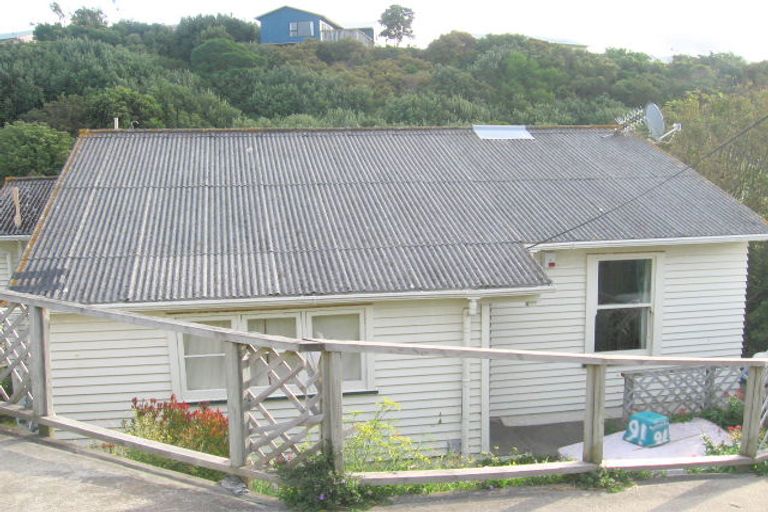 Photo of property in 16 Sidlaw Street, Strathmore Park, Wellington, 6022