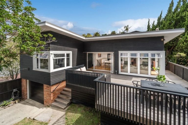 Photo of property in 2/19 Harley Road, Takapuna, Auckland, 0622