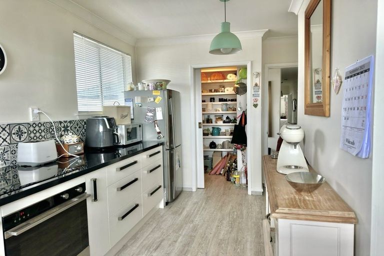 Photo of property in 37 Kinley Street, Rangiora, 7400