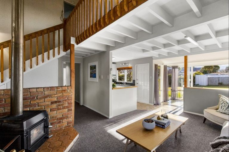 Photo of property in 4 Kawarau Place, Frankton, Queenstown, 9300