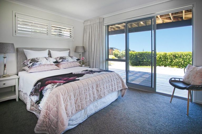 Photo of property in 18 Ross Place, Whiritoa, Whangamata, 3691