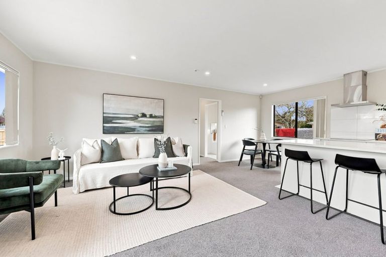 Photo of property in 2/41 President Avenue, Papakura, 2110