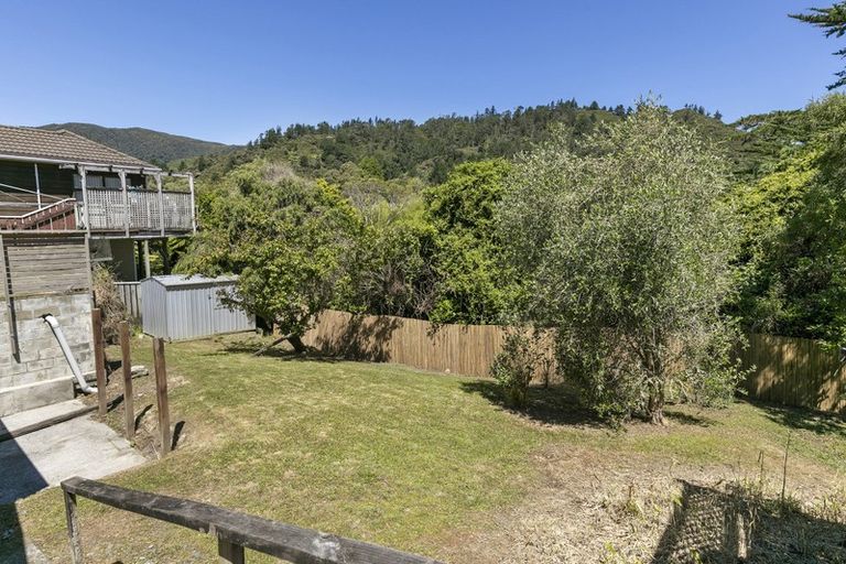 Photo of property in 46 Moores Valley Road, Wainuiomata, Lower Hutt, 5014