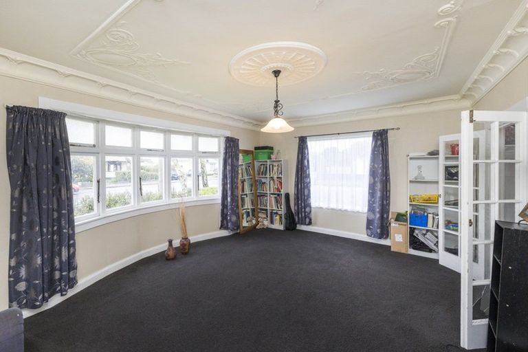 Photo of property in 4 Argyle Avenue, Takaro, Palmerston North, 4410