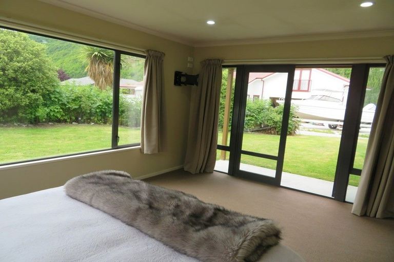 Photo of property in 109 Devon Street, Arrowtown, 9302