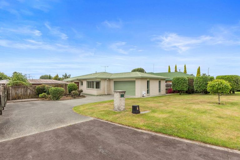 Photo of property in 5 Burnt Oak Drive, Pyes Pa, Tauranga, 3112