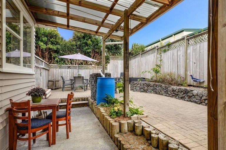Photo of property in 22 Keegan Drive, Massey, Auckland, 0614
