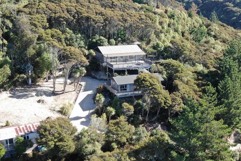 Photo of property in 3 Riverside Road, Taieri Mouth, 9091