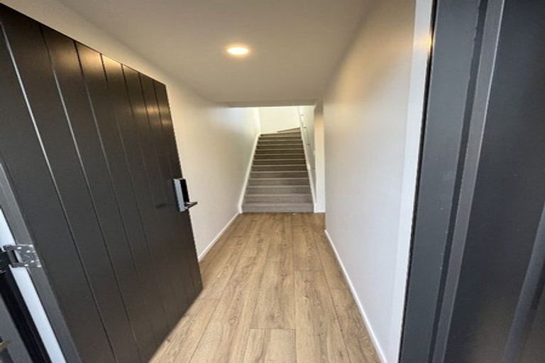 Photo of property in 4/28 Westgate Drive, Westgate, Auckland, 0614