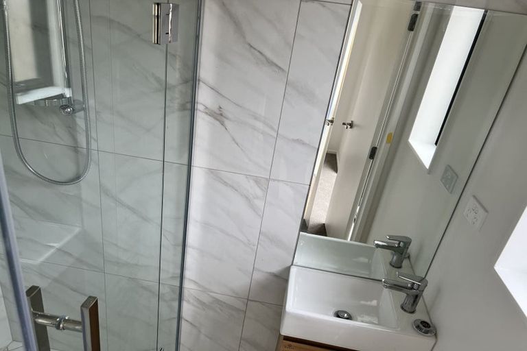 Photo of property in 10 Aumarire Lane, Favona, Auckland, 2024