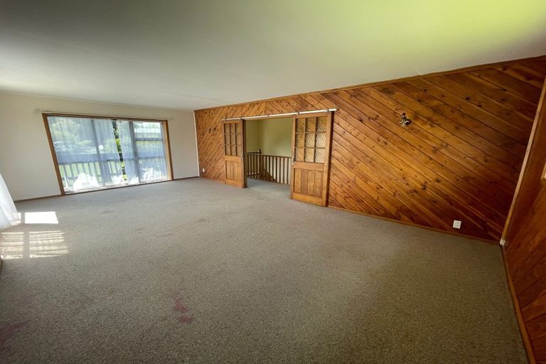 Photo of property in 140 Waimumu Road, Massey, Auckland, 0614