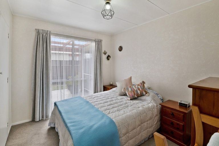 Photo of property in 3 Rimu Street, Levin, 5510