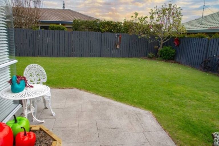 Photo of property in 22 Ocean Crest, Papamoa Beach, Papamoa, 3118