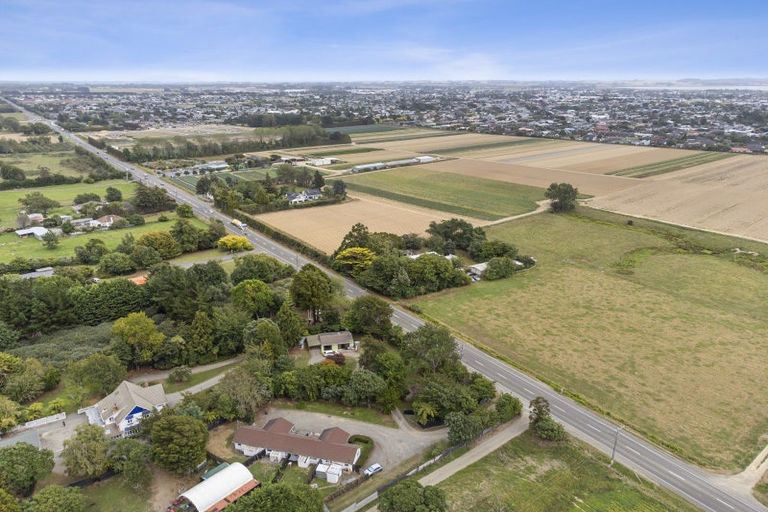 Photo of property in 114 Arapaepae Road, Levin, 5510