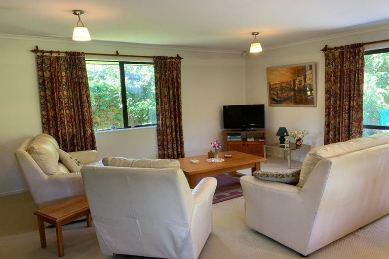 Photo of property in 42 Savoy Road, Orewa, 0931