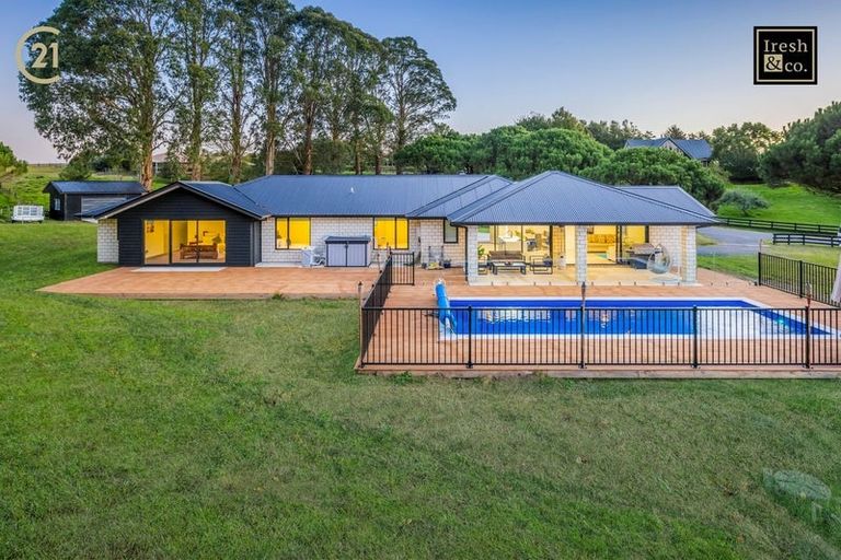 Photo of property in 2 Turtle Nut Way, Te Kauwhata, 3782