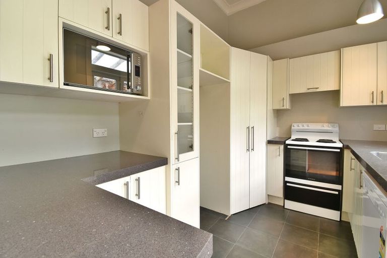 Photo of property in 32 Clifford Street, Dalmore, Dunedin, 9010