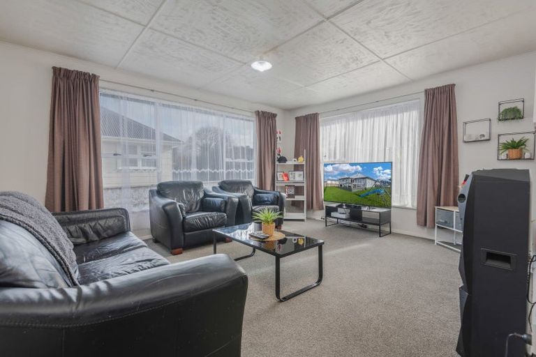 Photo of property in 71 Burgoyne Street, Woodville, 4920