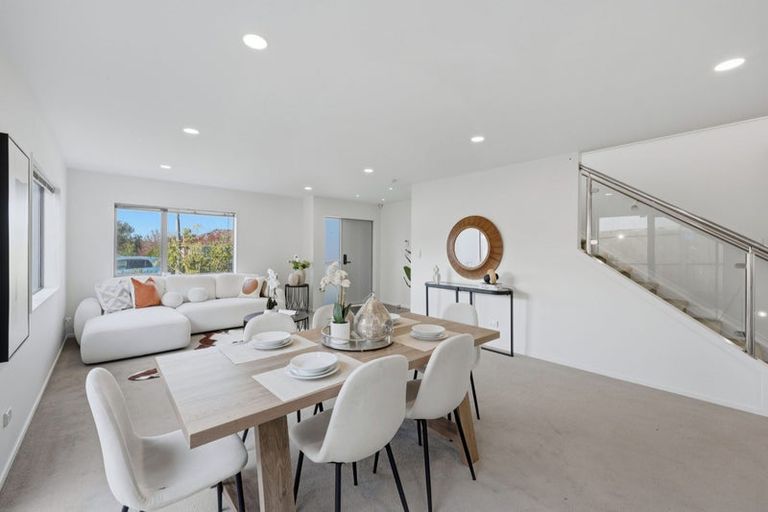 Photo of property in 17a Patons Road, Howick, Auckland, 2014