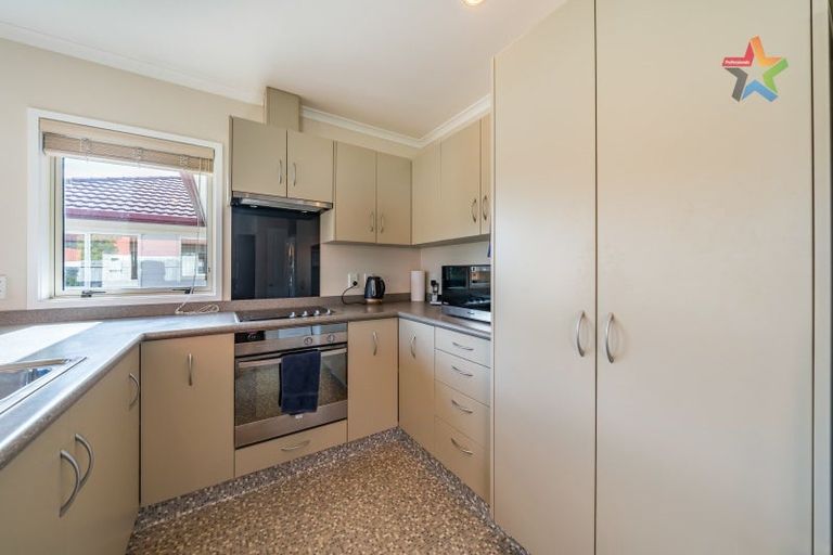 Photo of property in 37 Woodland Mews, Wainuiomata, Lower Hutt, 5014