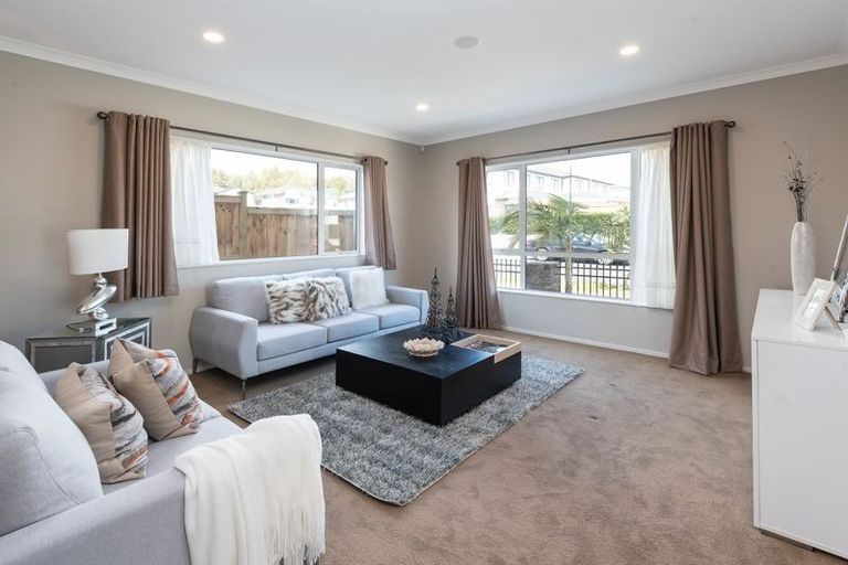 Photo of property in 3 Creggan Crescent, Flat Bush, Auckland, 2019