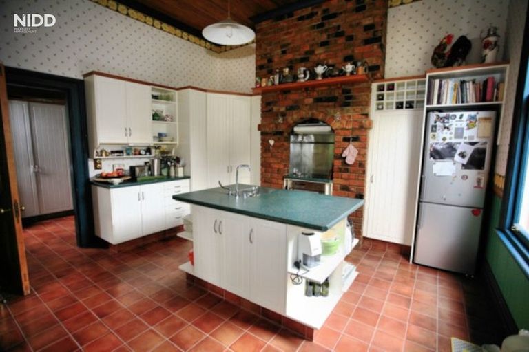 Photo of property in Hawthorn House, 16 Hawthorn Avenue, Mornington, Dunedin, 9011