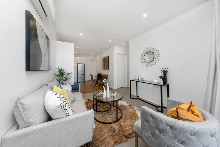 Photo of property in 1817a Great North Road, Avondale, Auckland, 1026