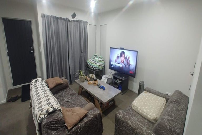 Photo of property in 13 Tribute Loop, Takanini, 2112