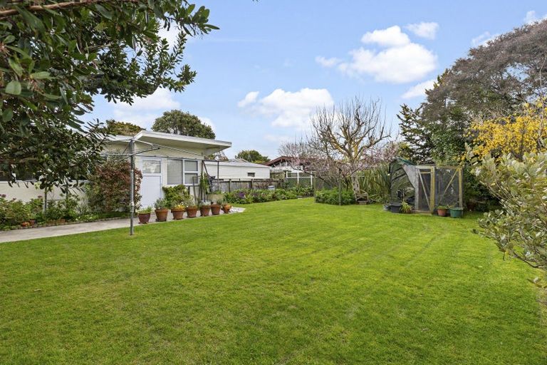 Photo of property in 212 Victoria Avenue, Hokowhitu, Palmerston North, 4410