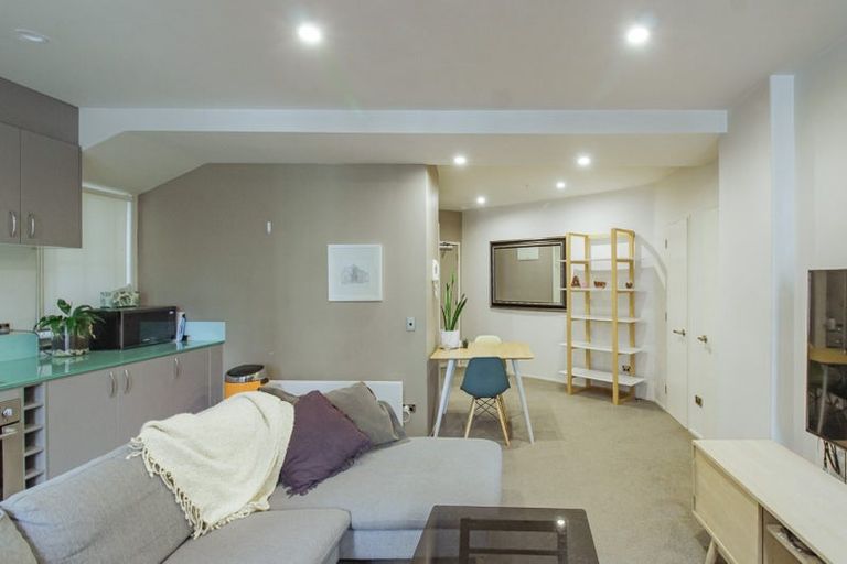 Photo of property in The Quay, 3/332a1 Lambton Quay, Wellington Central, Wellington, 6011