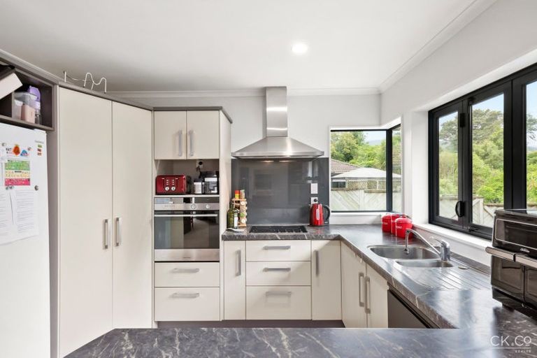 Photo of property in 4 Beechwood Way, Te Marua, Upper Hutt, 5018