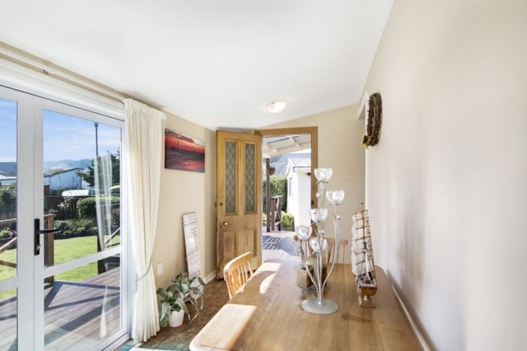 Photo of property in 79 Ellis Street, Brightwater, 7022