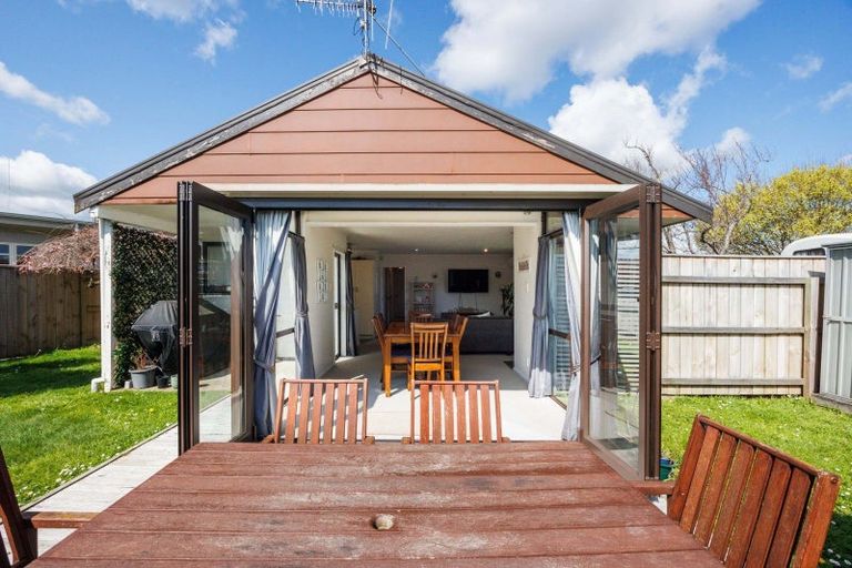 Photo of property in 237b Vogel Street, Roslyn, Palmerston North, 4414