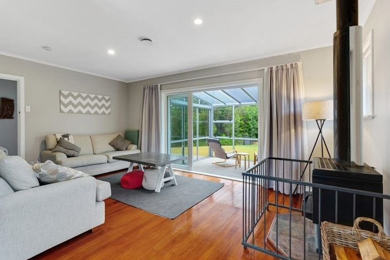Photo of property in 14 Millbrook Road, Henderson, Auckland, 0612