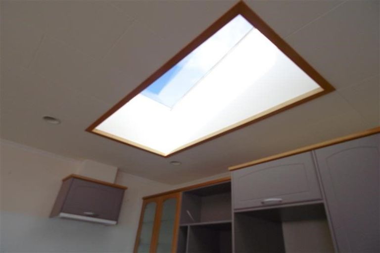 Photo of property in 42a Wallace Place, Westown, New Plymouth, 4310