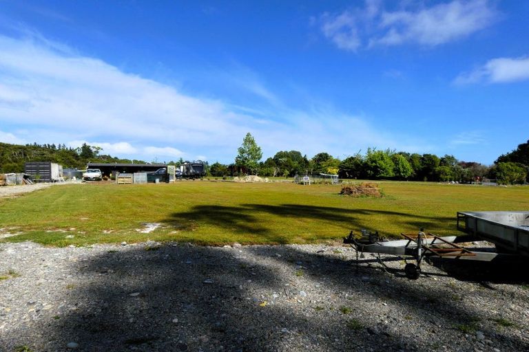 Photo of property in 71d Alma Road, Westport, 7892