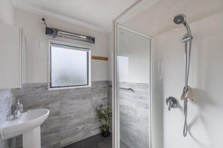 Photo of property in 19 Spackman Crescent, Paraparaumu, 5032