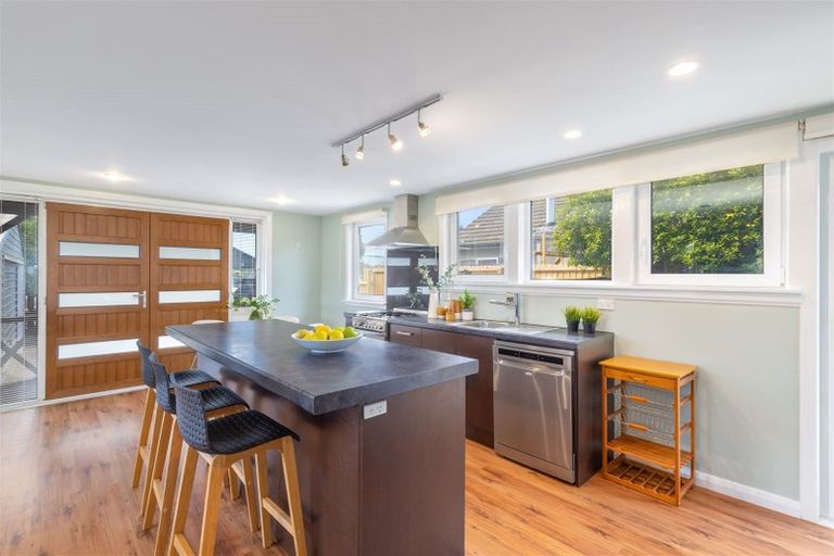 Photo of property in 53 Morrison Avenue, Northcote, Christchurch, 8052