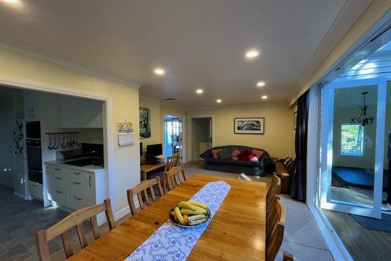 Photo of property in 18 Karachi Crescent, Khandallah, Wellington, 6035