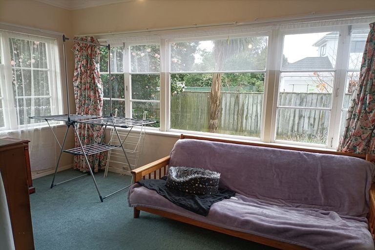Photo of property in 2/23 Mabey Road, Avalon, Lower Hutt, 5011