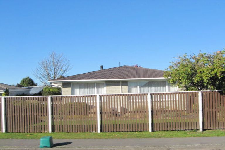 Photo of property in 90 Foremans Road, Islington, Christchurch, 8042