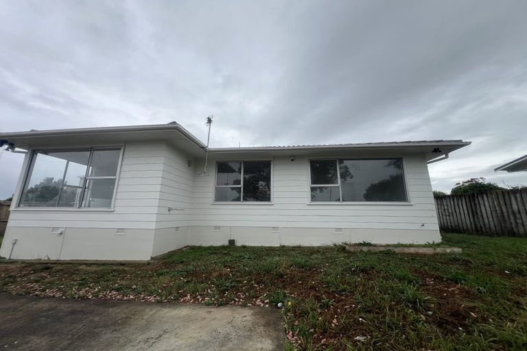 Photo of property in 6 Kenton Lane, Mangere, Auckland, 2022