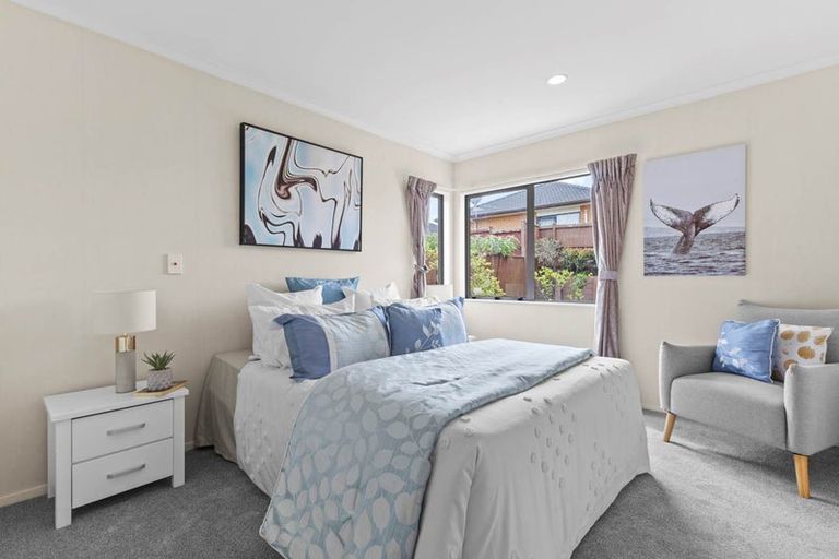 Photo of property in 31 Magic Way, Randwick Park, Auckland, 2105