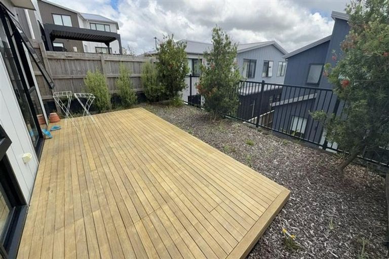 Photo of property in 16 Kapehu Road, Silverdale, 0932