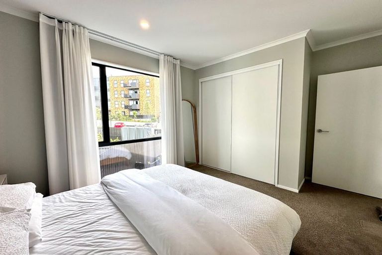 Photo of property in 2 Ko Iti Lane, Hobsonville, Auckland, 0616