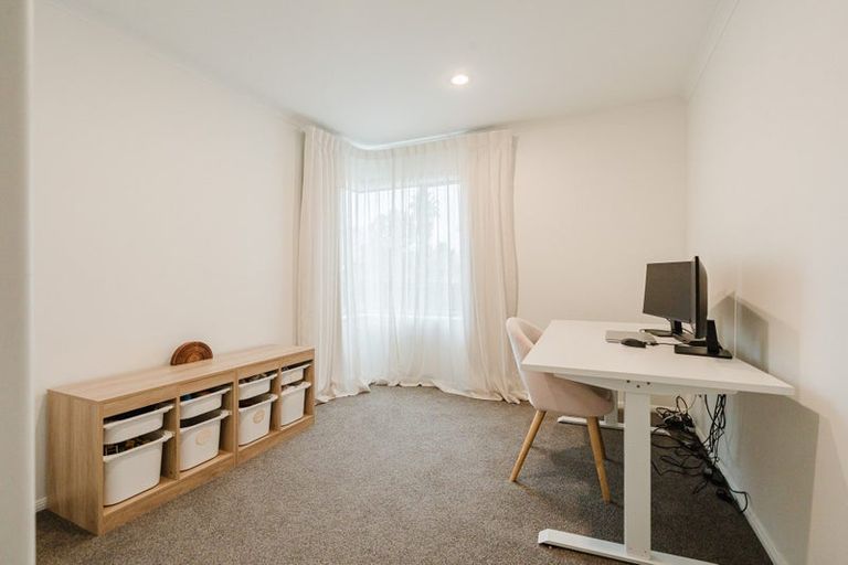 Photo of property in 26 Nielsen Gardens, Rototuna, Hamilton, 3210