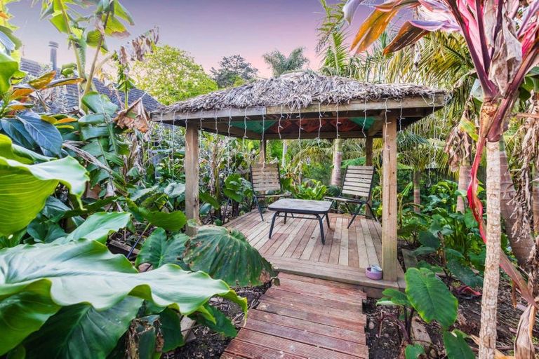 Photo of property in 14 Norman Close, The Gardens, Auckland, 2105