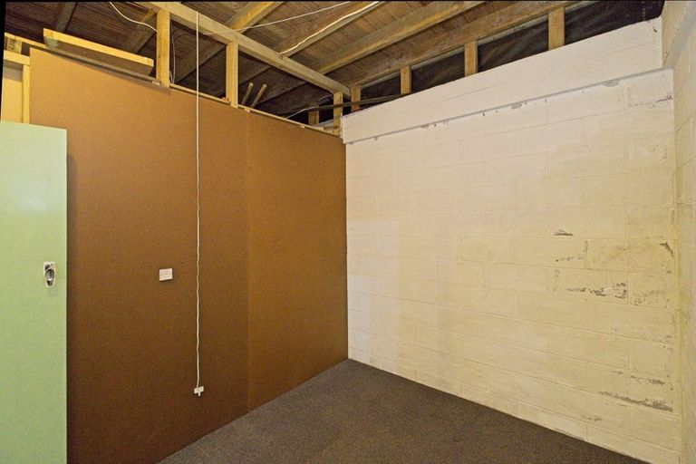 Photo of property in 270 High Street, Eltham, 4322